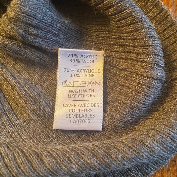 Valerie Bertinelli Gray Knit Sweater Small - Picture 4 of 8